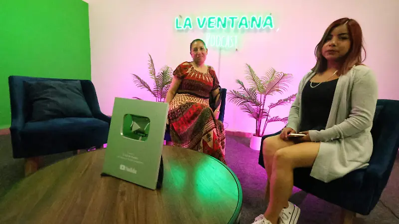Veronica Avila y Nayeli Castillo